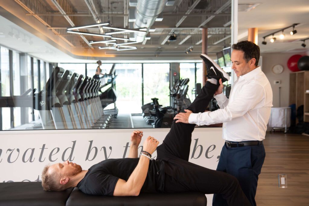 USA Sports Medicine practitioner treating a member at Anatomy